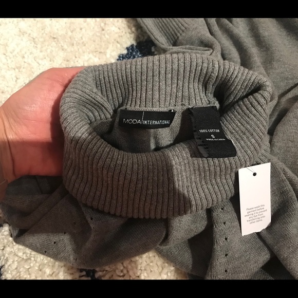 Victoria Secret Dress - Picture 4 of 4